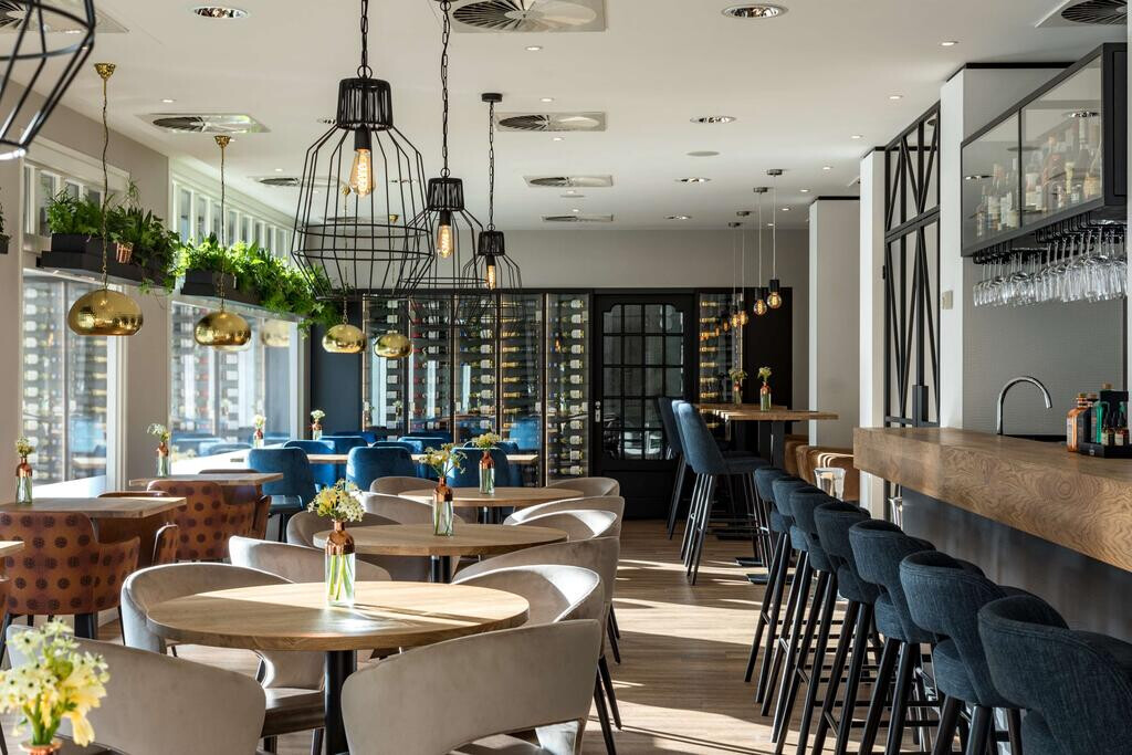 nh ams centre rest bar